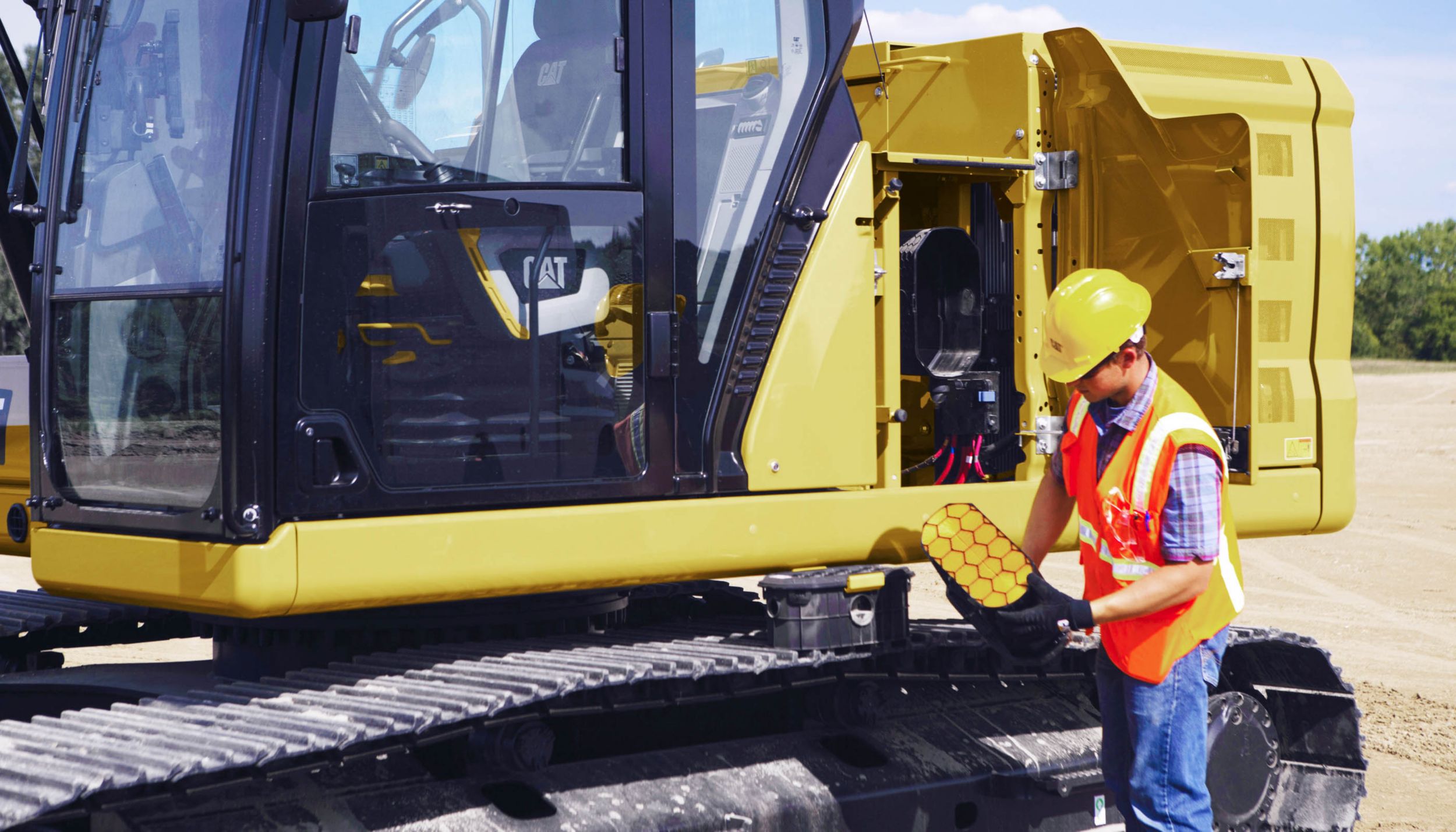 Cat 320 Hydraulic Excavator - SAVE ON SERVICE AND MAINTENANCE