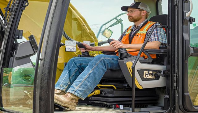 Cat 330 Hydraulic Excavator - DESIGNED FOR OPERATORS