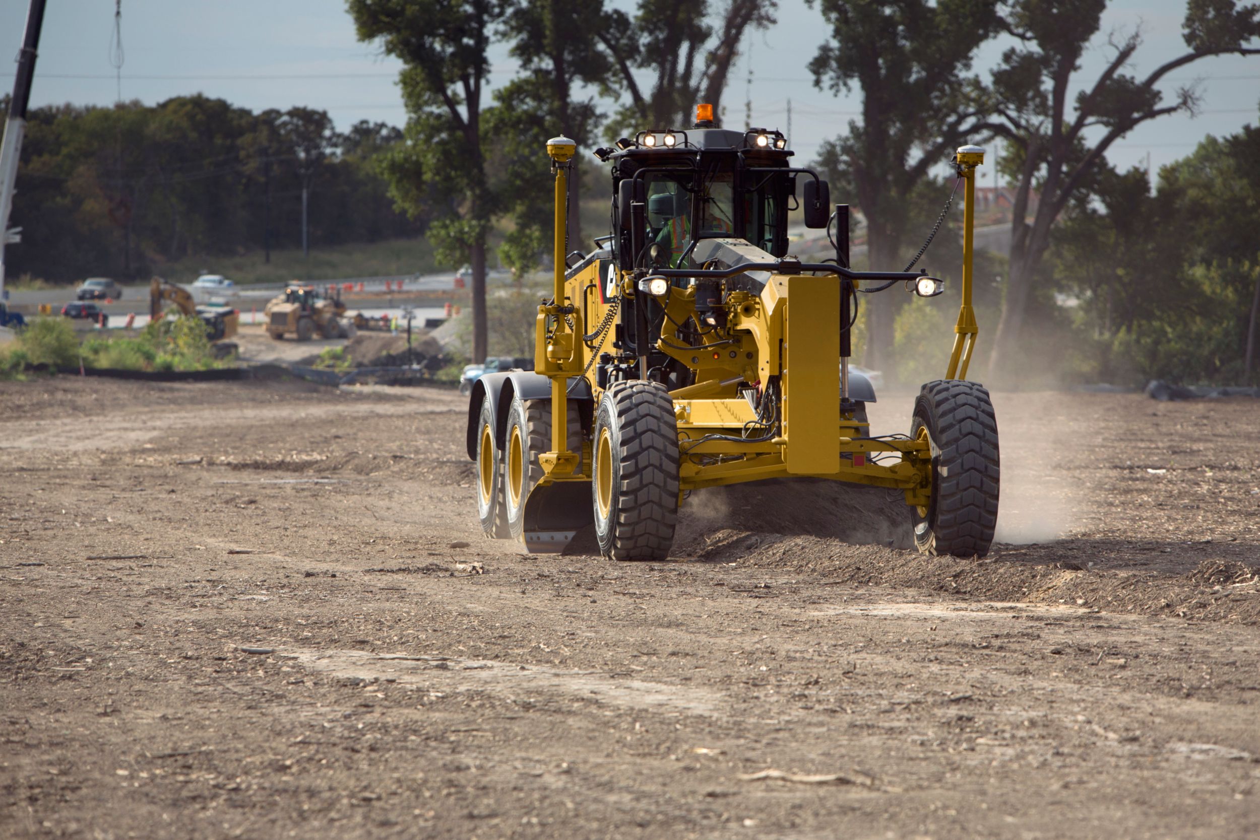 Cat 14 Motor Grader - MORE CONTROL AND EFFICIENCY