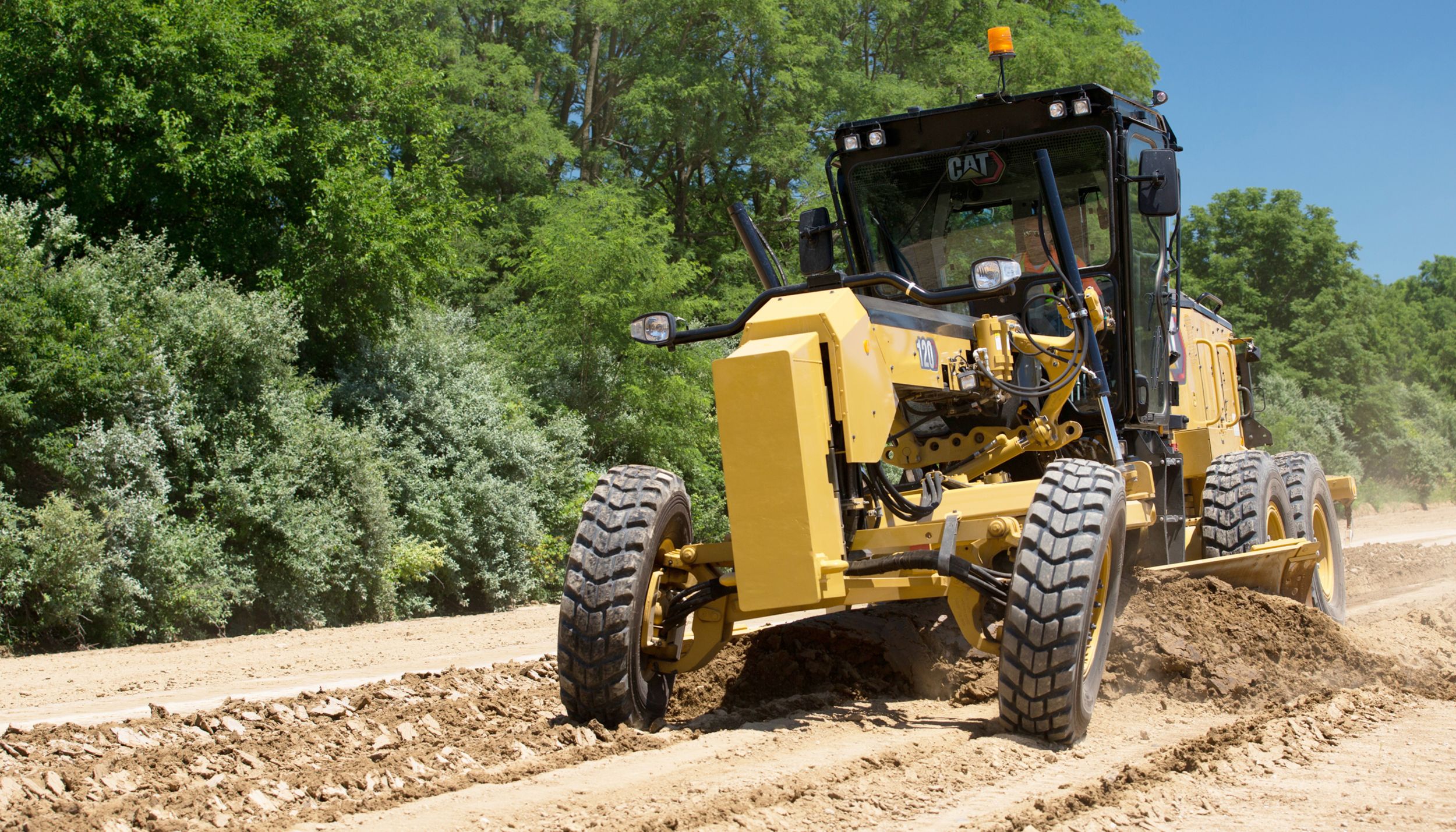 New Cat 120 / 120 Awd Motor Grader | Finning UK