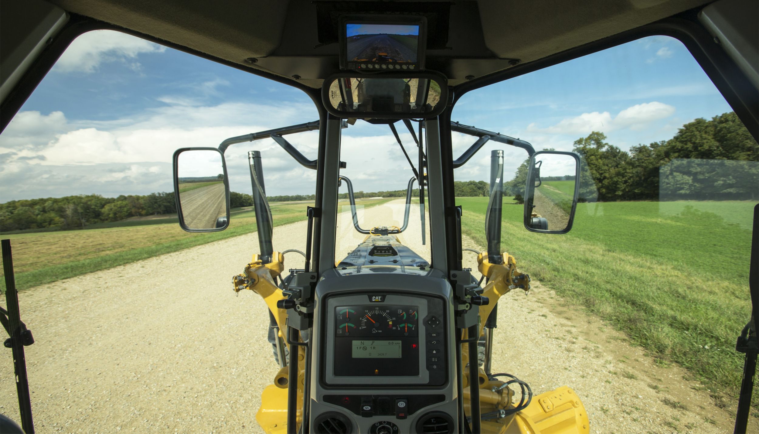 Cat 140 AWD Motor Grader - BETTER COMFORT AND CONTROL
