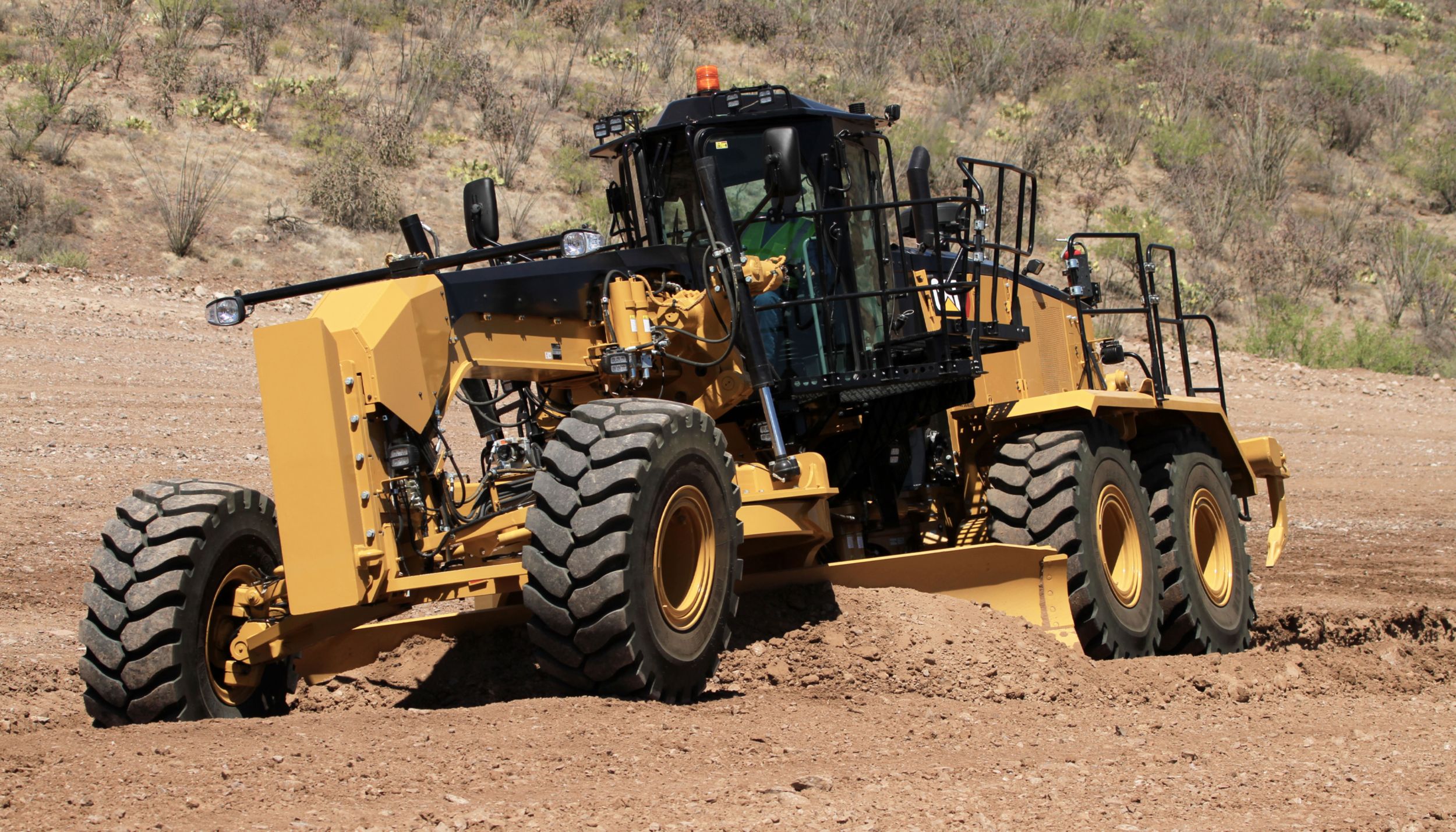 Cat 16 Motor Grader - PERFORMANCE AND PRODUCTIVITY