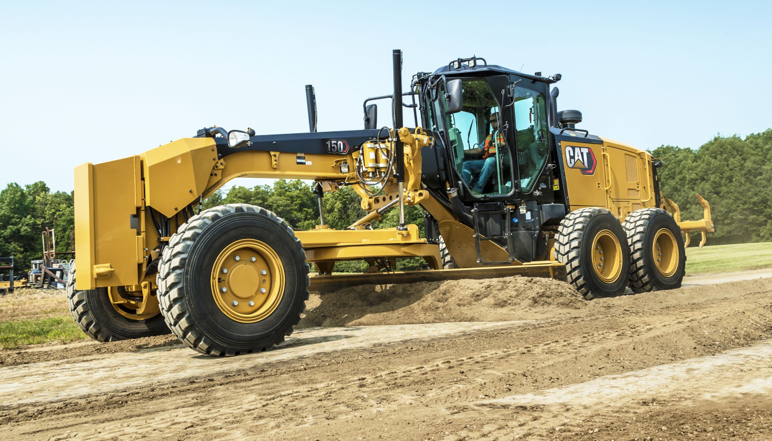 Cat 150 Motor Grader - PERFORMANCE AND PRODUCTIVITY