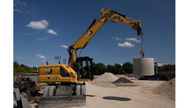 M314 Wheel Excavator lifting