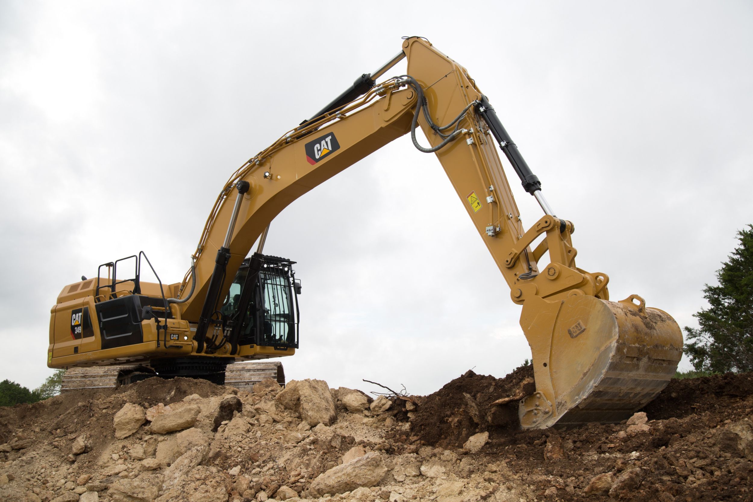 next-generation-cat-349-excavator-delivers-increased-efficiency-lower