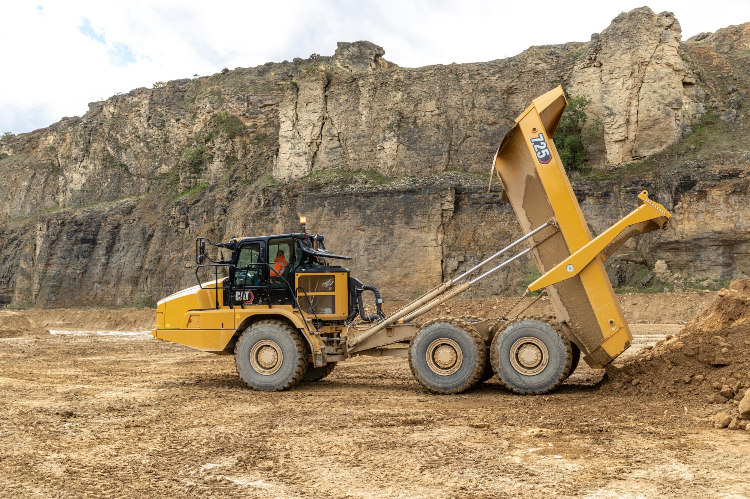 Trzyosiowe wozidło przegubowe 725