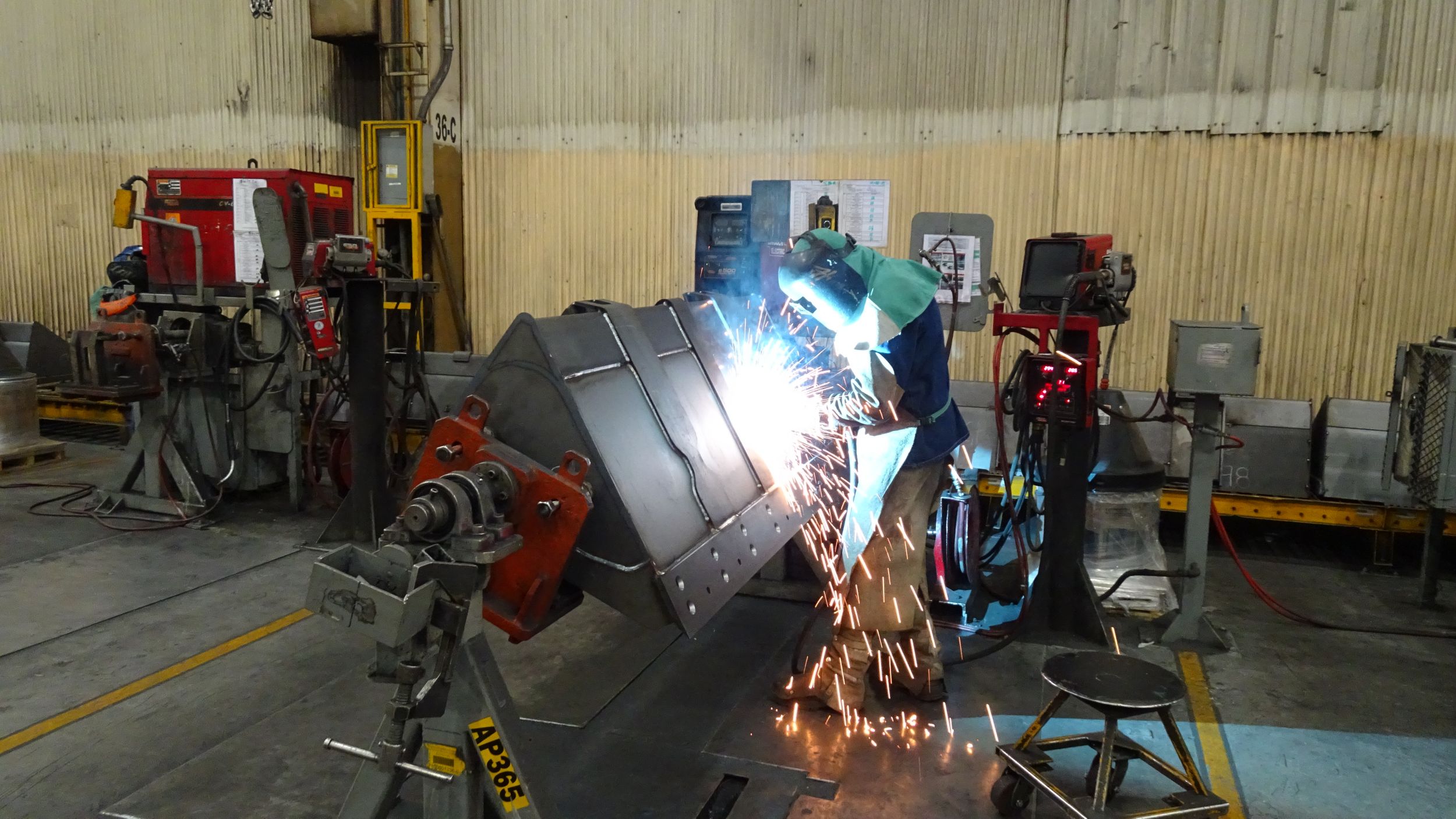 Caterpillar Our Torreón Facility Proudly Celebrates 20 Years of Manufacturing High Quality