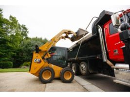 Cat®242D3防滑转向加载器