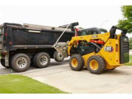 Cat®242D3防滑转向加载器