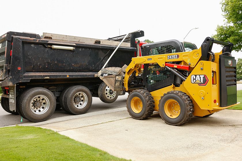 Cat® 242D3 Skid Steer Loader