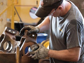 Love your tractor? Keep your tractor with a Cat Certified Rebuild