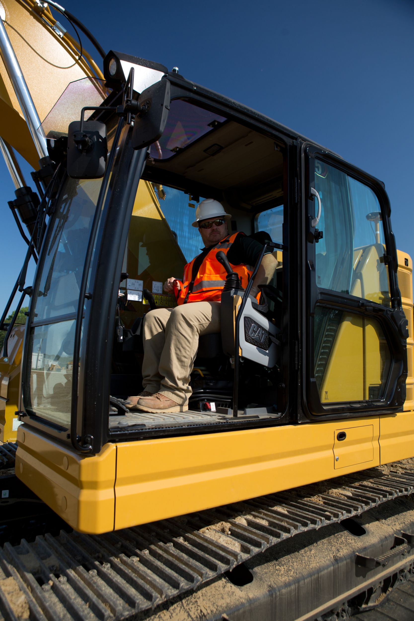 325 Hydraulic Excavator