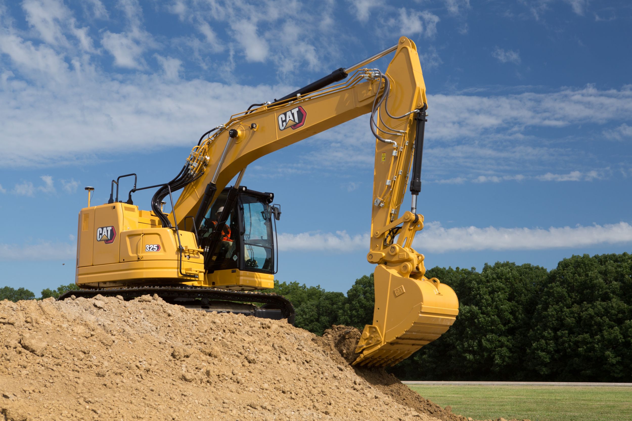 Medium Excavators 325 - Tier 4 / Stage V