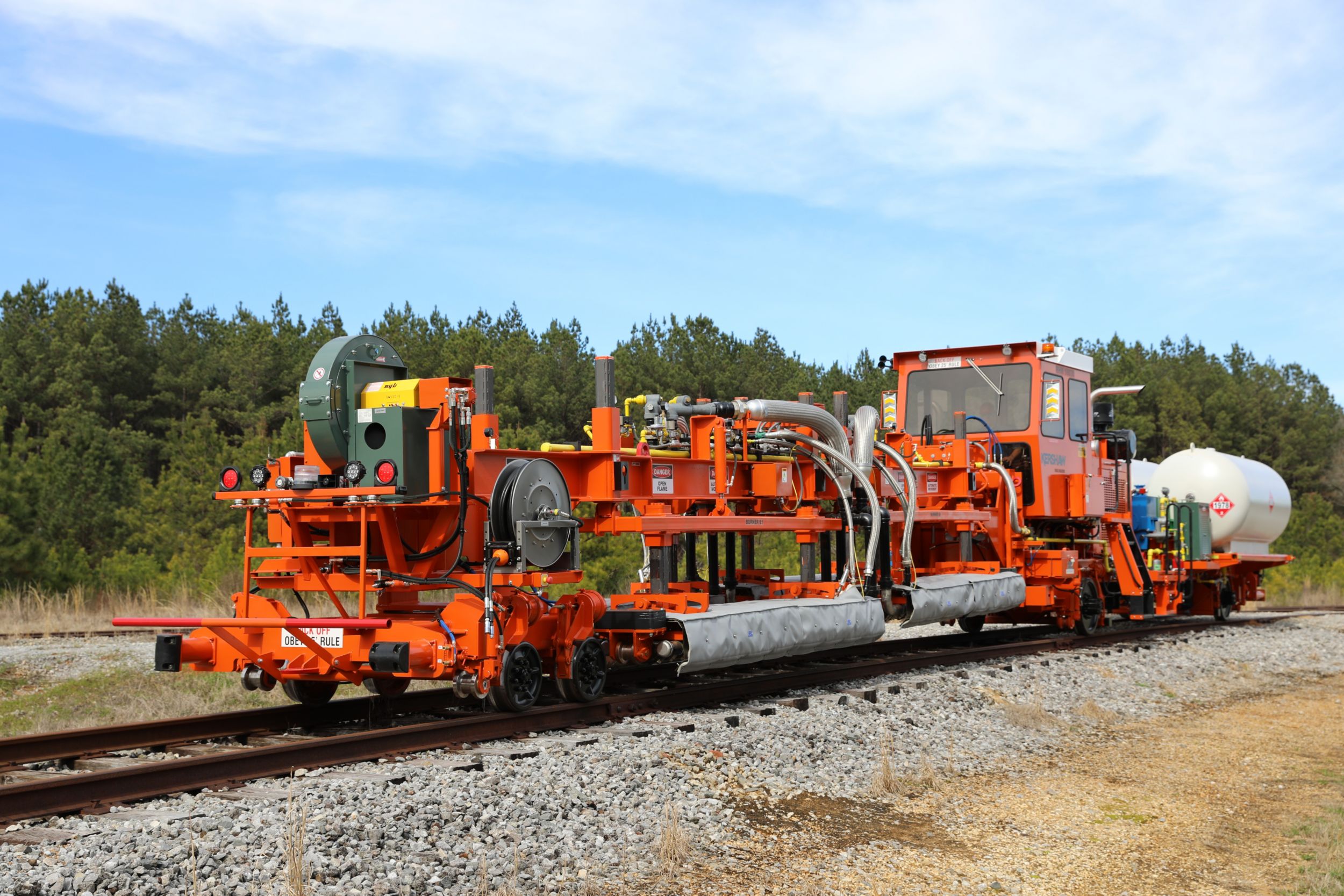 凯杰夫® RH446 Rail Heater