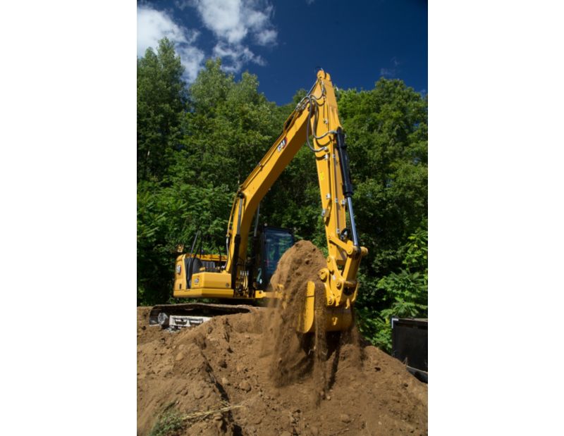 313 GC Bucket Full of Dirt