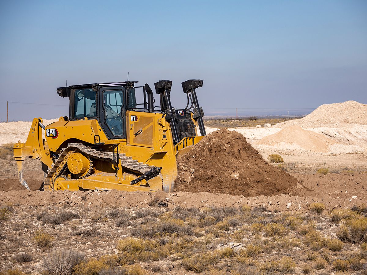 D7 Dozer Using Slope Assist to Control the Blade>