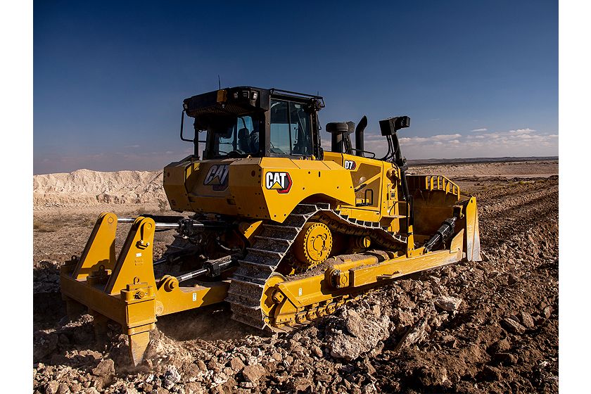 D7 Dozer is Balanced for Ripping
