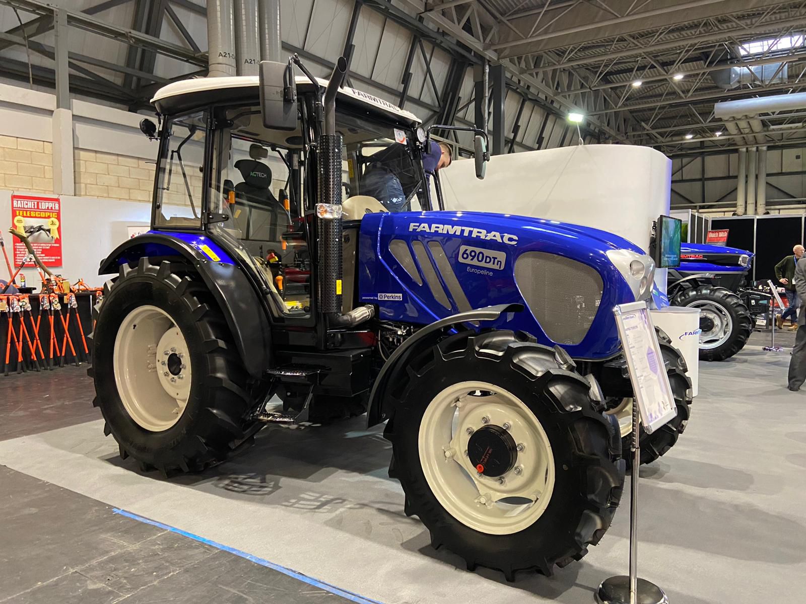 Visit @FarmtracEscorts at the @lammashow today in Hall 17, Stand 17.230 to see the Farmtrac FT6090 tractor fitted with a Perkins® 854E. #LAMMA20 #agriculture