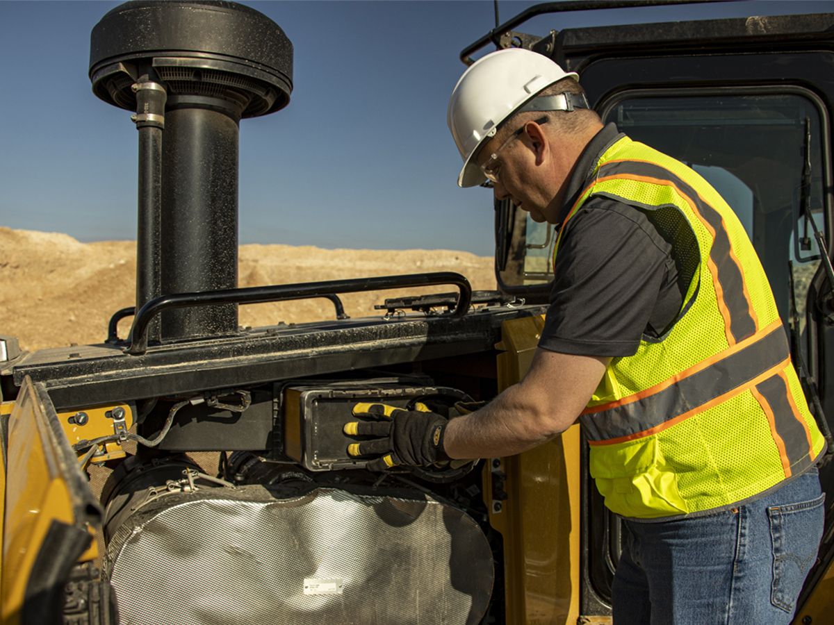 Cat D7 Dozer Because Uptime Counts