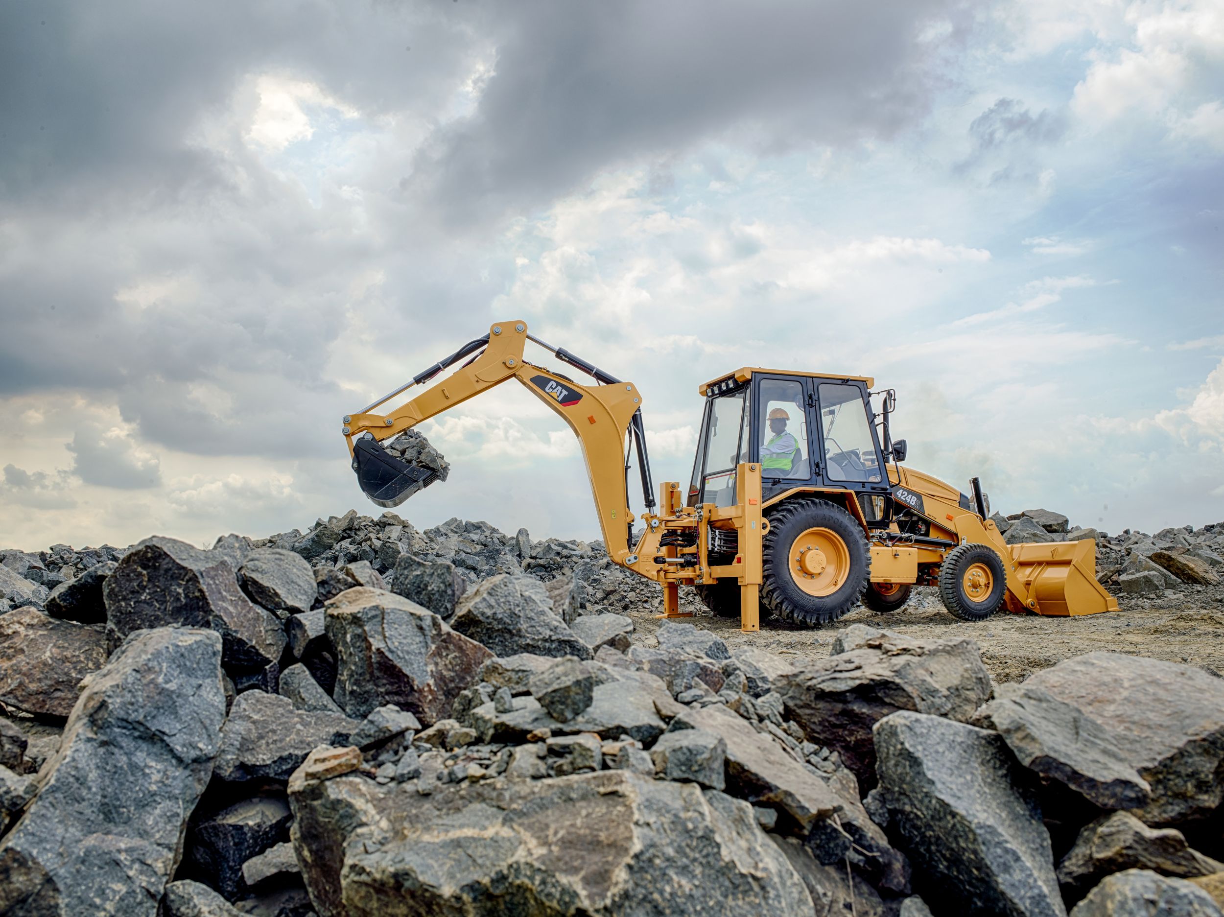 Cat 424B2 Backhoe Loaders By Gmmco-Cat In India.