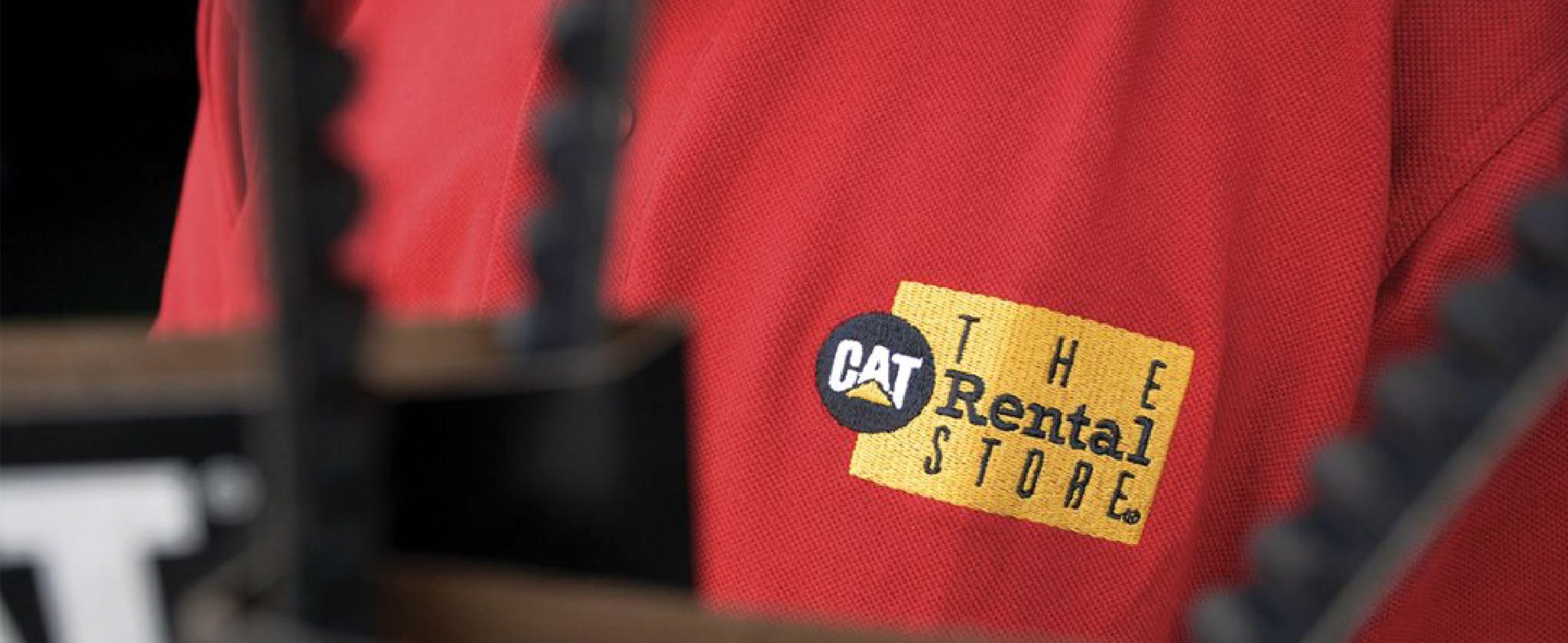 Customer talking the Cat Rental dealer