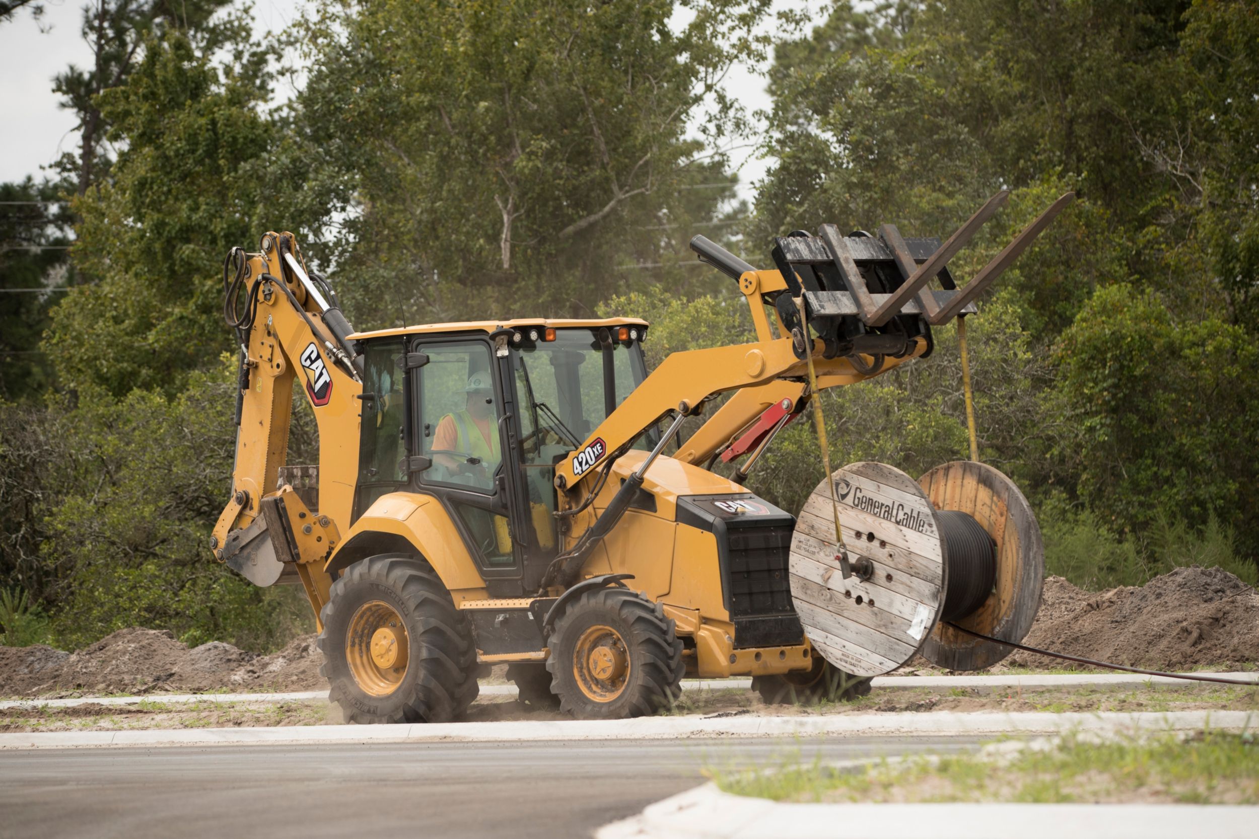 420 XE Backhoe Loader