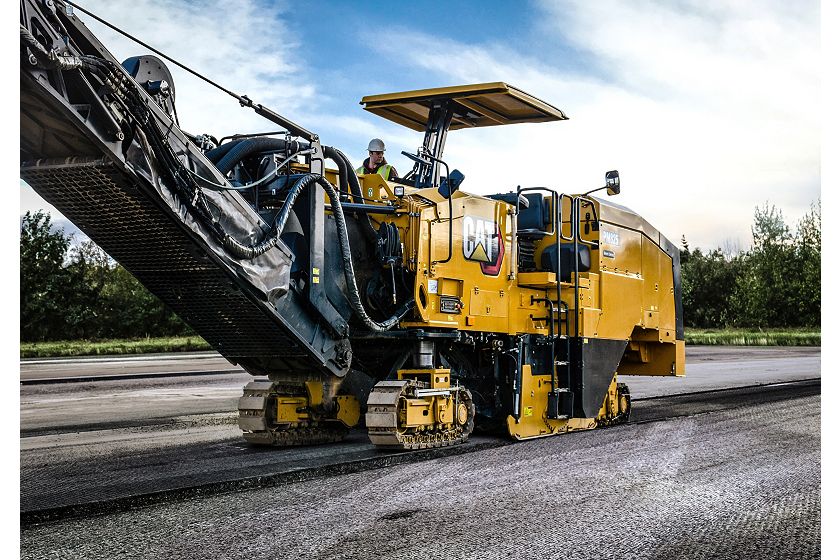 Cat PM825 Cold Planer