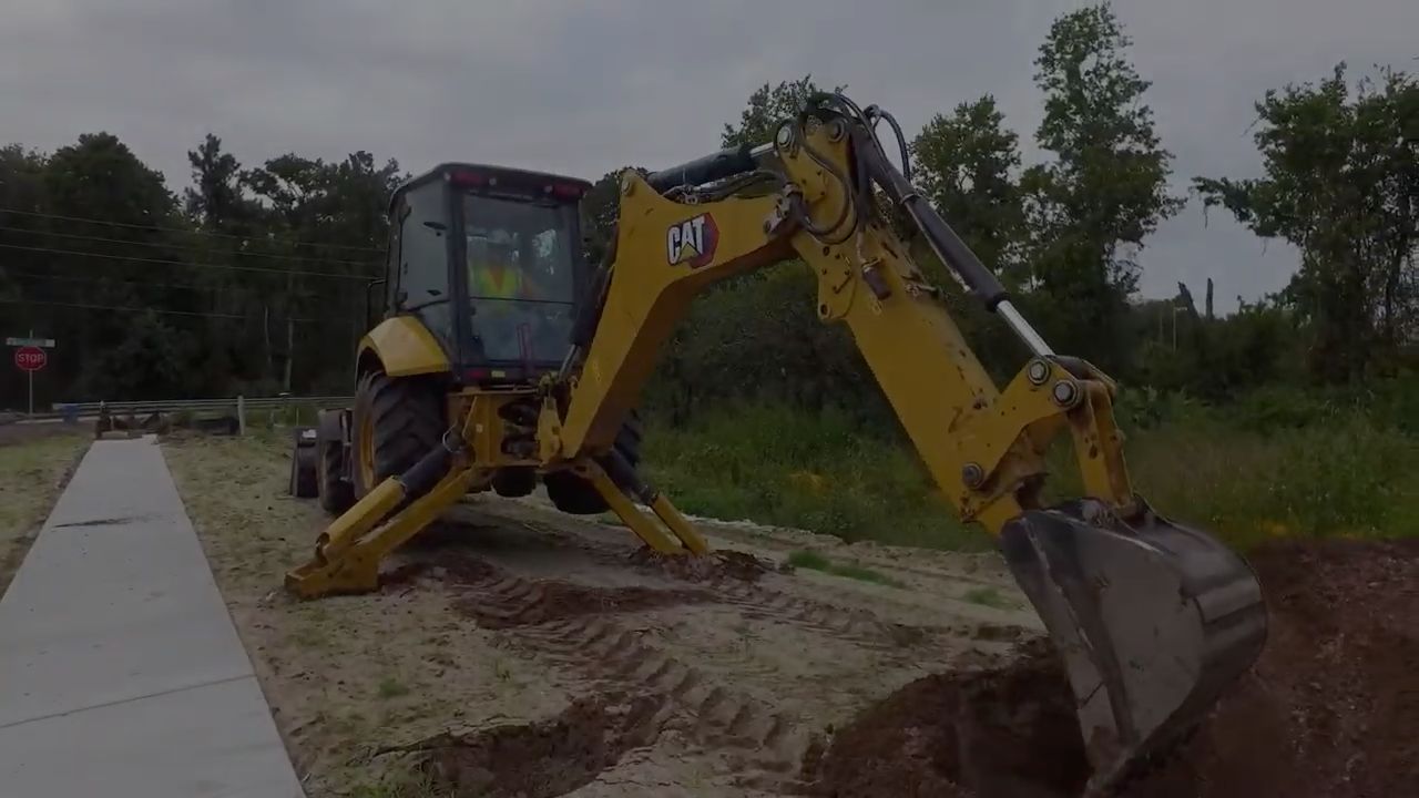 Cat® 420 XE Backhoe Loader Customer Story