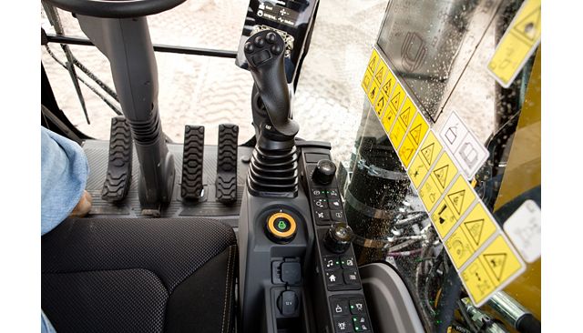 M322 push-to-start button