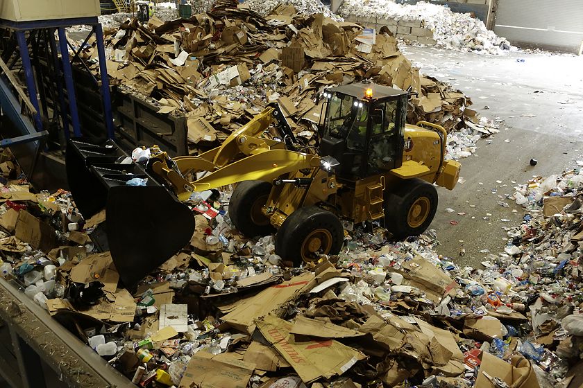 Cat® 920 Compact Wheel Loader