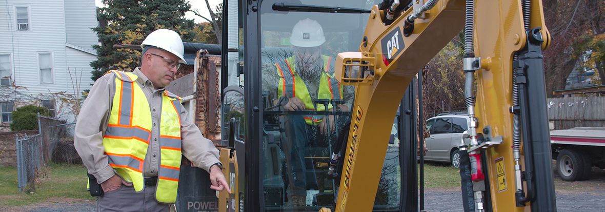 Hardscaper in PA reviews new Cat 302 Mini Excavator