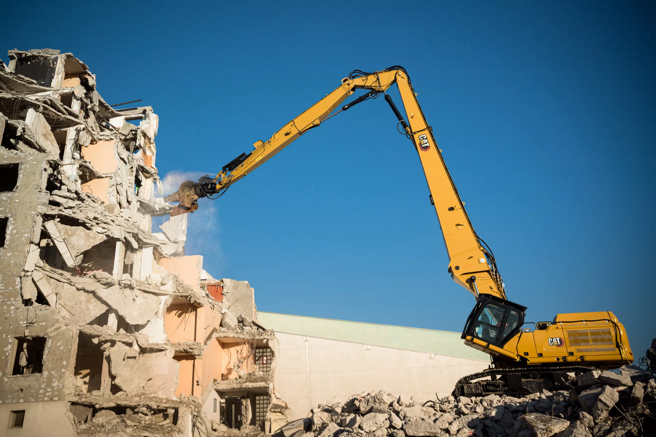 CAT 352解体機 352 UHD | Hydraulic Excavator | Ultra High Demolition Excavator