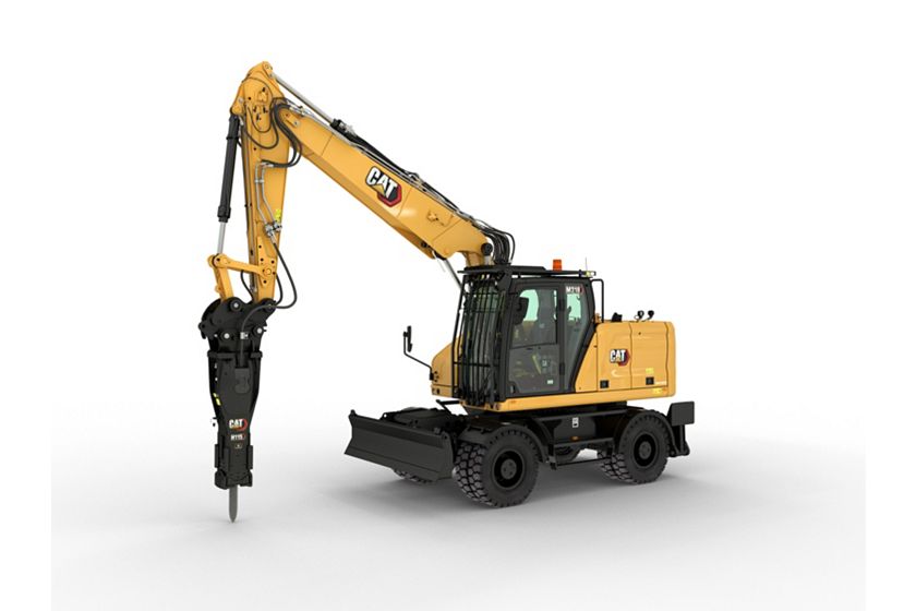 M318 Wheel Excavator equipped with a hammer