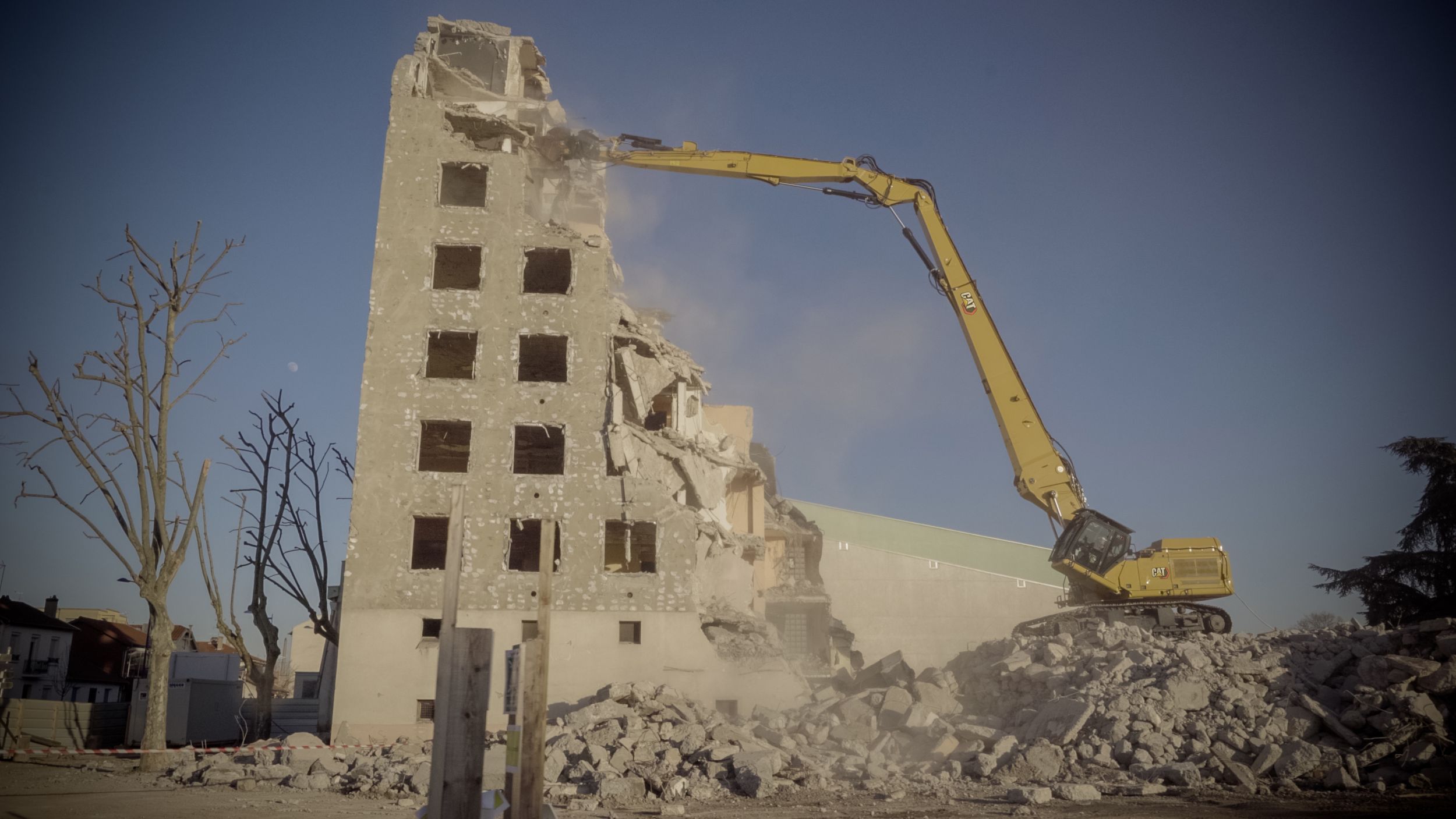 Demolition Excavators 352 UHD