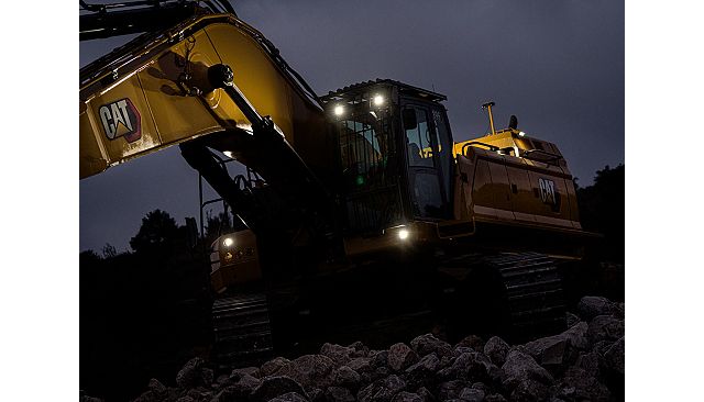 Cat® 395 Hydraulic Excavator – Safely Home Every Day