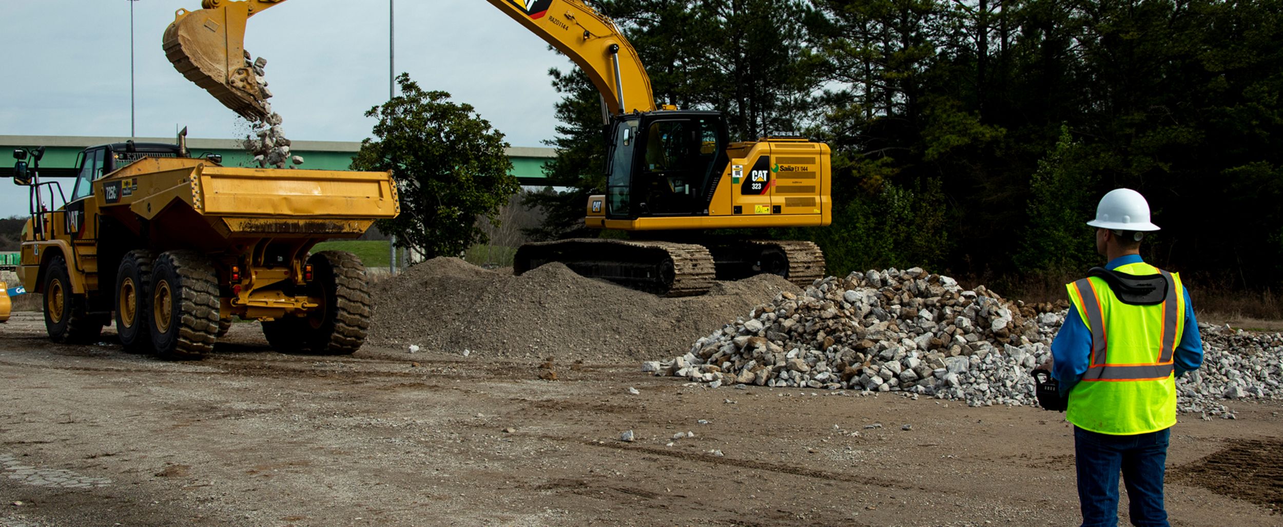 Remote control clearance caterpillar