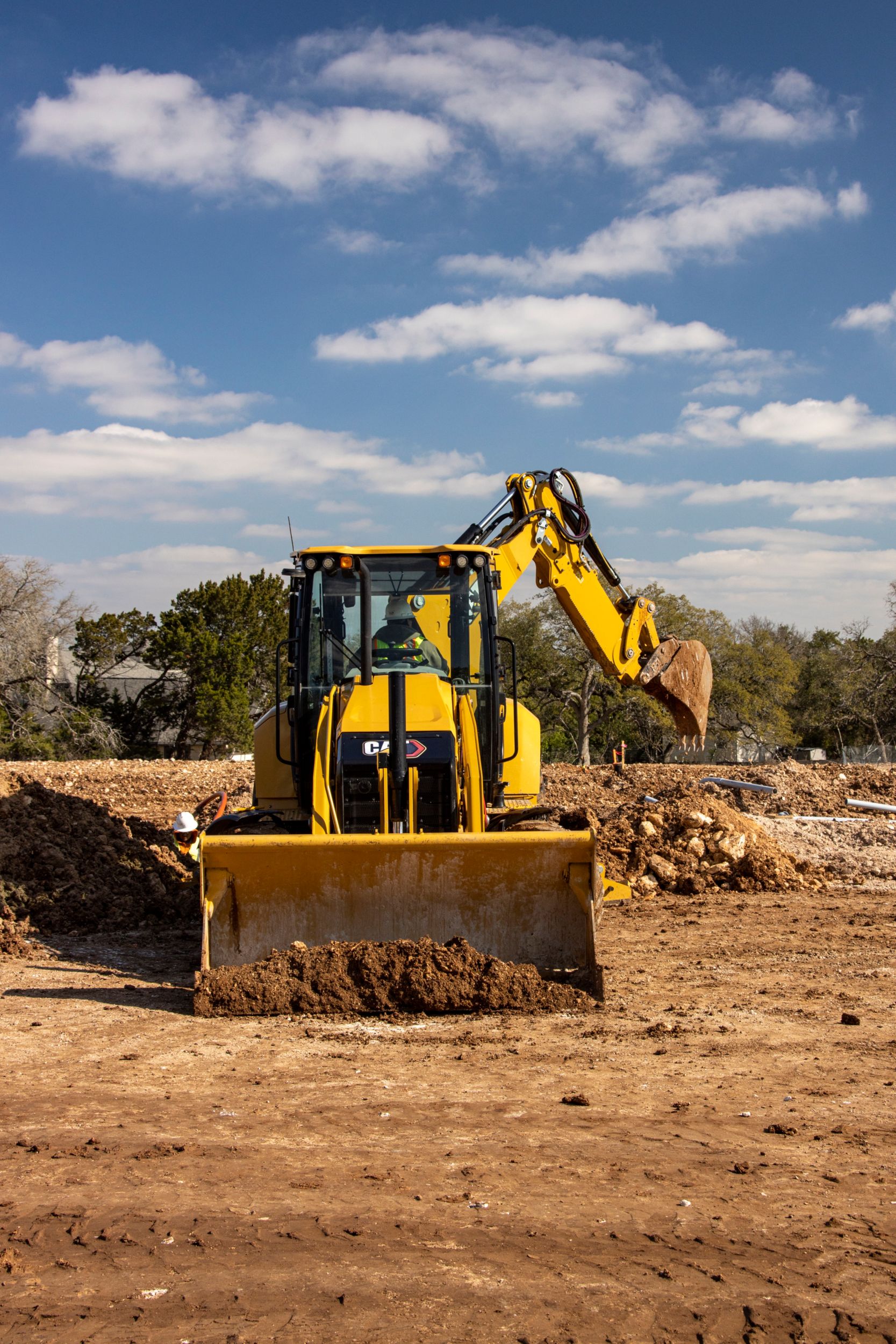 Center-Pivot Backhoe Loaders 416