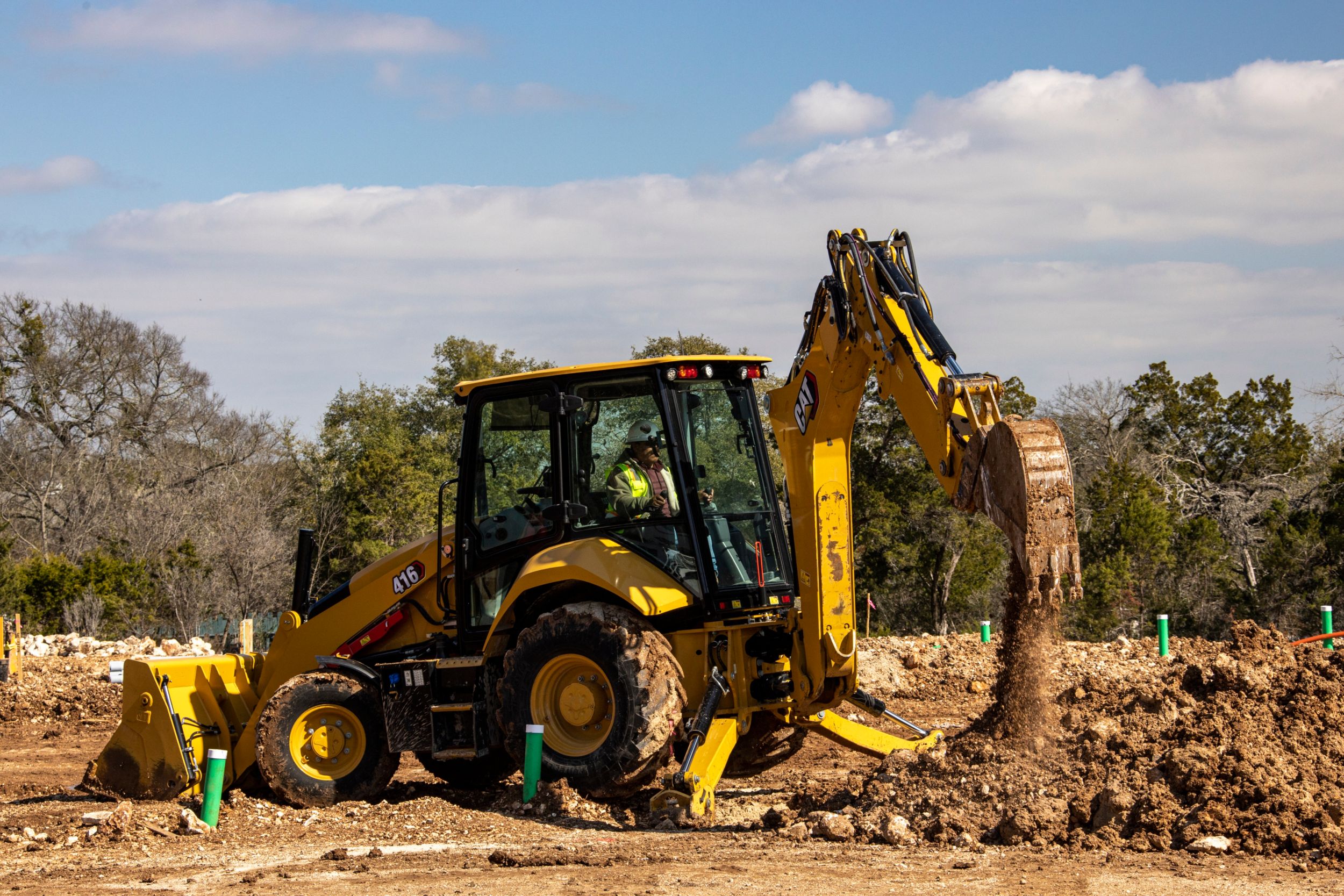 Center-Pivot Backhoe Loaders 416