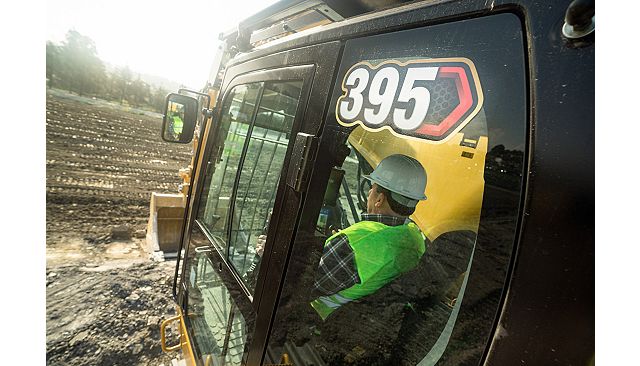 Cat® 395 Hydraulic Excavator – Intuitive and Empowering to Operate