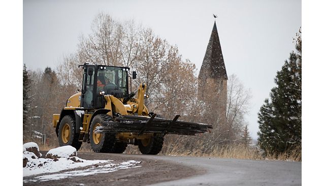 Cat® 920 Compact Wheel Loader