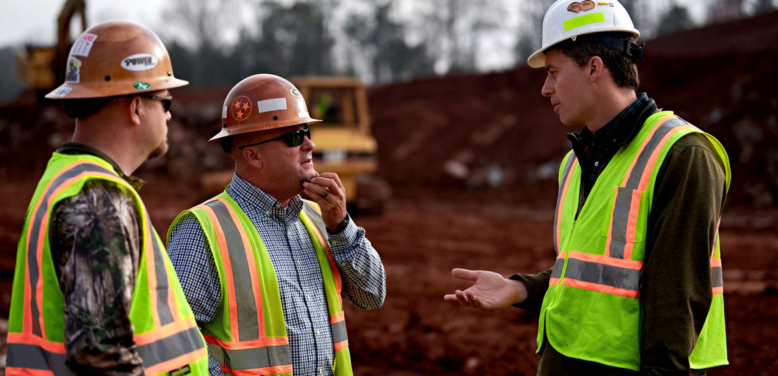 Cat Financial rep talking to customers