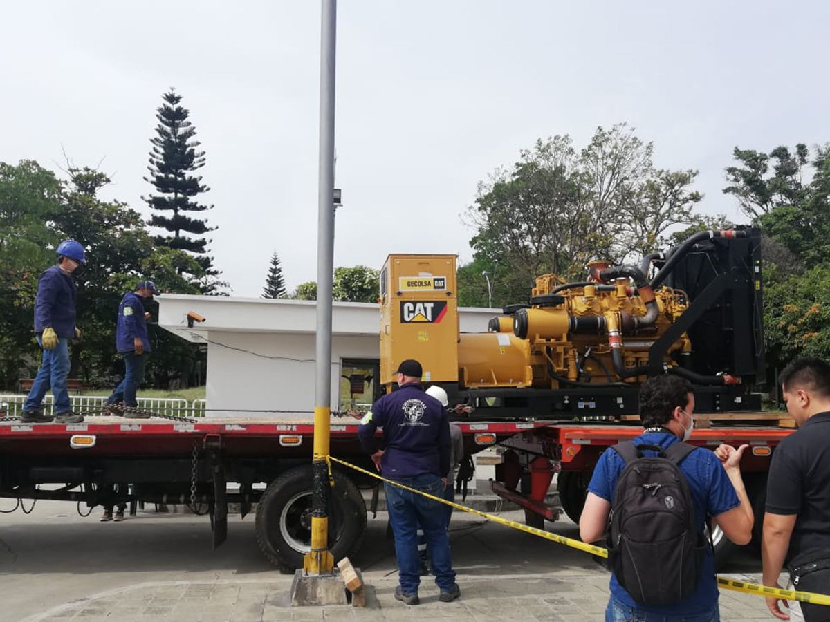 Cat® dealer facilitates delivery and setup of gensets at temporary hospital in Colombia