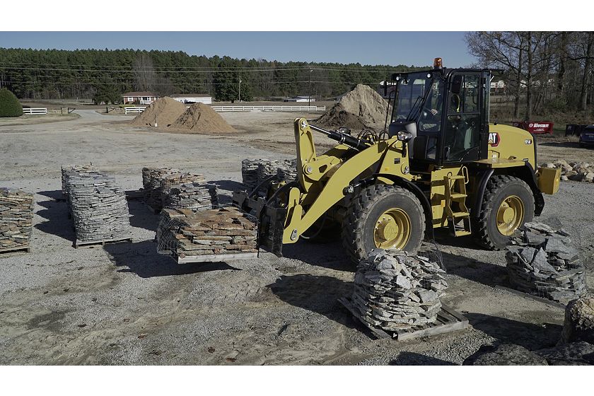 Cat® 914 Compact Wheel Loader