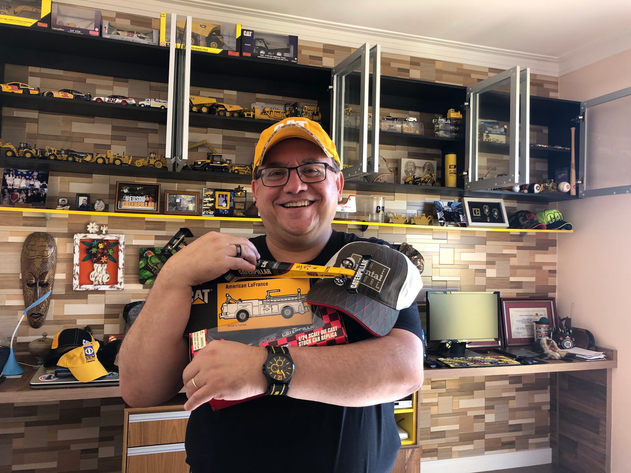 Amarai mostra a sala dedicada exclusivamente à coleção