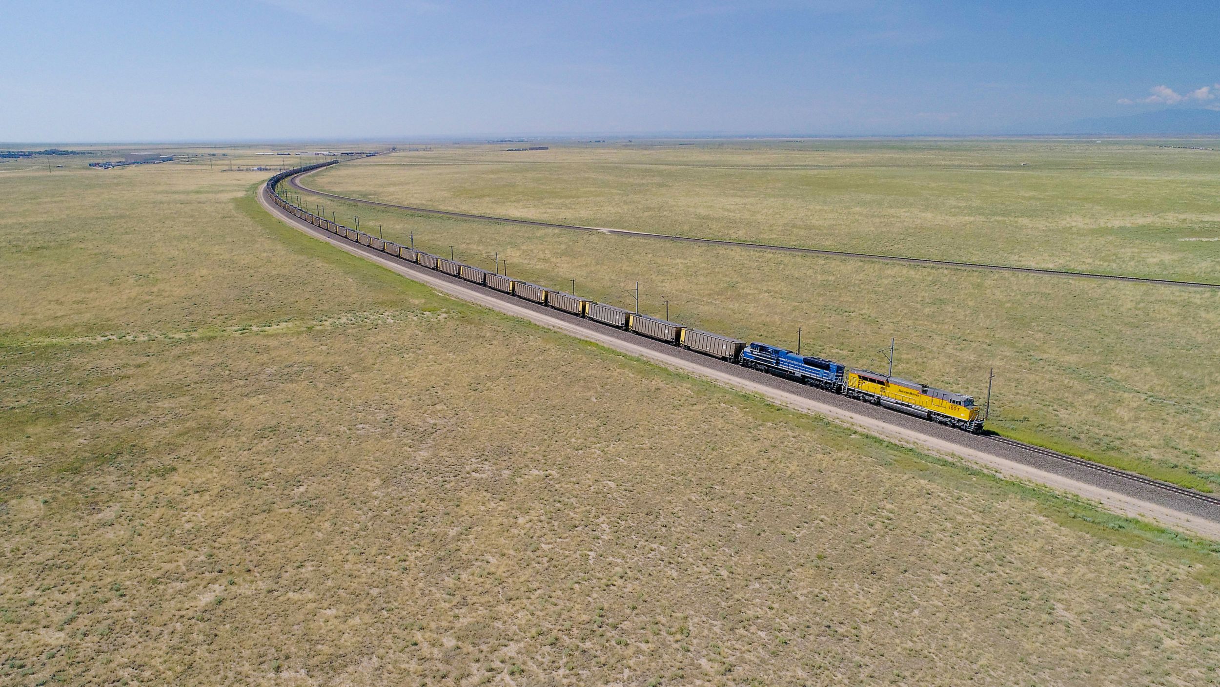 雷竞技app苹果版进步铁路，铁路供应商