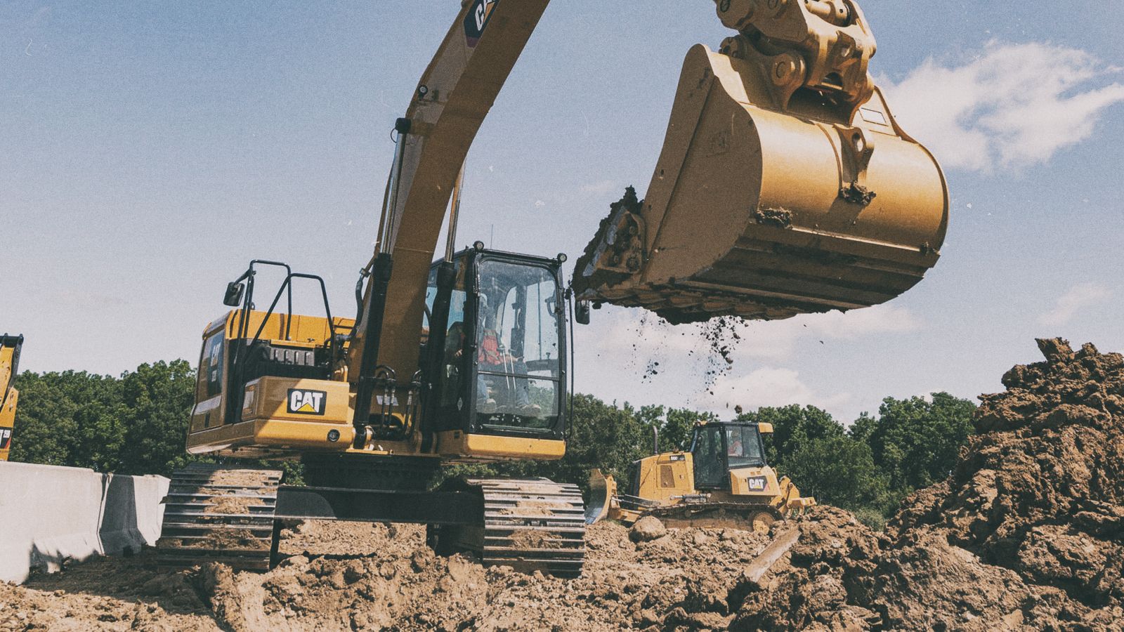 CAT® EXCAVATOR OPTIONS