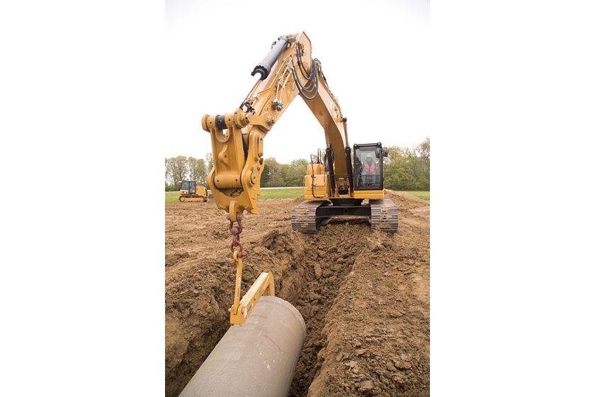335 laying pipe in newly dug trench