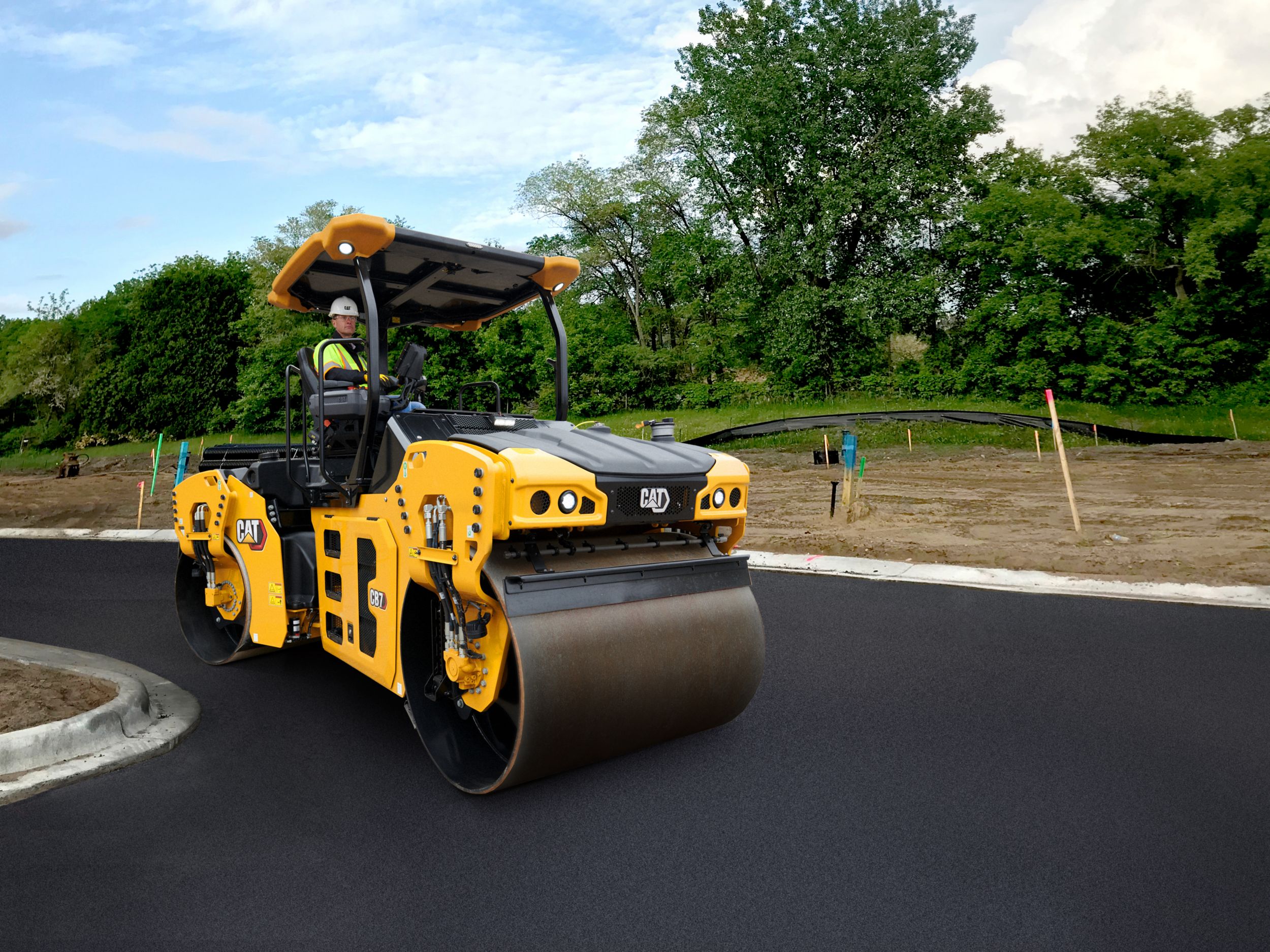 CB7 Tandem Vibratory Roller>