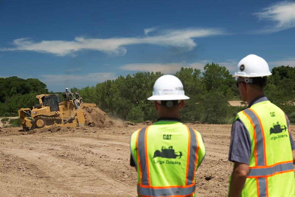 البلدوزر D9 GC الكبير