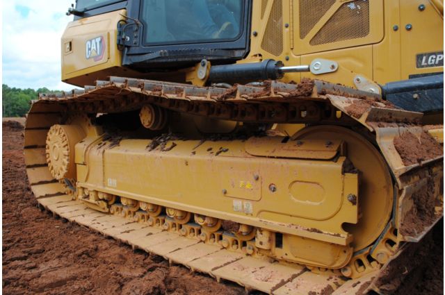 DURABLE UNDERCARRIAGE
